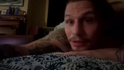 Snapshot of husbandandwife2011 chatting on February 2025 04:46:01 AM husbandandwife2011 online show from February 2025 04:46:01 AM