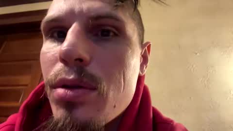 Snapshot of husbandandwife2011 chatting on February 2025 02:50:02 AM husbandandwife2011 online show from February 2025 02:50:02 AM