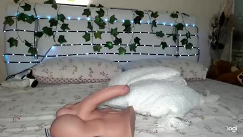 Kayla online show from April 2026 04:23:02 AM