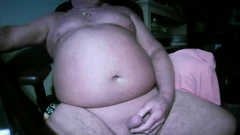 hwait121 online show from October 2025 06:42:02 PM