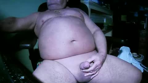 hwait121 online show from February 2026 05:51:02 PM