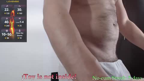 Snapshot of hxmister chatting on January 2025 12:33:01 AM Andrew online show from January 2025 12:33:01 AM