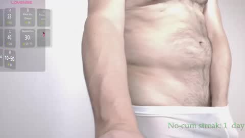 Snapshot of hxmister chatting on November 2025 12:05:01 AM Andrew online show from November 2025 12:05:01 AM