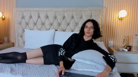 Snapshot of hxxyro chatting on February 2026 06:58:02 PM hxxyro online show from February 2026 06:58:02 PM