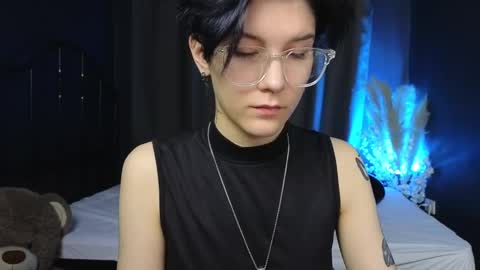 Snapshot of hyeon_jin chatting on March 2025 01:51:01 PM Hyeon Jin online show from March 2025 01:51:01 PM