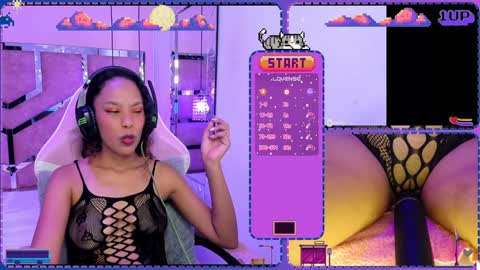 Snapshot of hyliebloom chatting on December 2024 04:09:02 AM Ashley online show from December 2024 04:09:02 AM