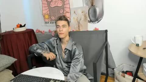 Snapshot of hyper_muse chatting on March 2026 12:00:01 PM hyper_muse online show from March 2026 12:00:01 PM
