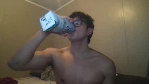 Snapshot of hyunluv chatting on November 2025 08:37:02 AM hyunluv online show from November 2025 08:37:02 AM