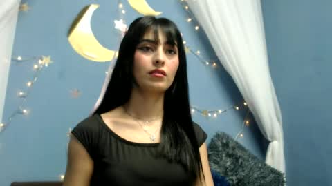 Snapshot of i_alessia chatting on June 2026 07:27:02 PM i_alessia online show from June 2026 07:27:02 PM