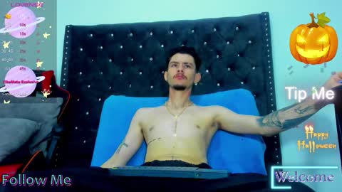 kelvis online show from October 2025 02:46:02 AM