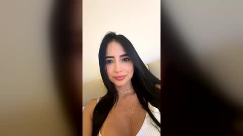 Snapshot of i_bella_sofia chatting on July 2026 05:03:02 AM Bella Sofia online show from July 2026 05:03:02 AM
