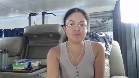 Snapshot of i_fetishize_u chatting on May 2026 05:44:01 PM ShortStuff online show from May 2026 05:44:01 PM