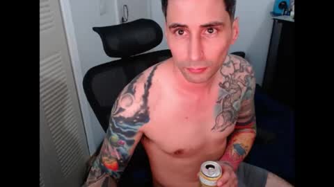 Snapshot of i_man_van chatting on July 2026 09:27:01 AM Rylan Chase online show from July 2026 09:27:01 AM
