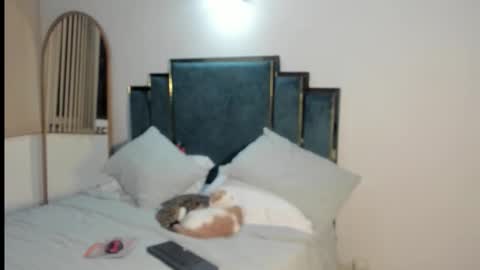 Brina online show from October 2025 04:14:01 AM