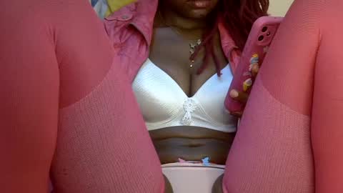 Snapshot of iam_nisa chatting on July 2026 07:57:01 AM iam_nisa online show from July 2026 07:57:01 AM