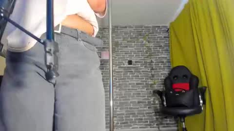 Samy   online show from March 2025 05:38:02 PM