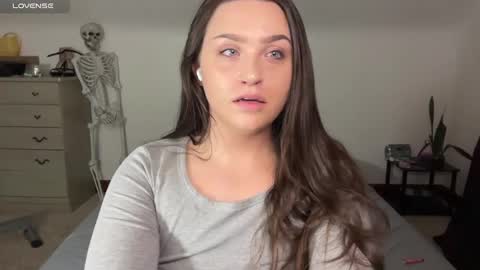 Crystal online show from February 2025 04:33:02 AM