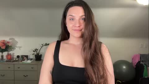 Crystal online show from March 2026 06:13:01 AM