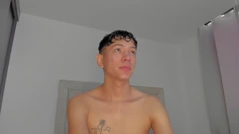 Juliiiiian online show from April 2026 11:47:01 AM