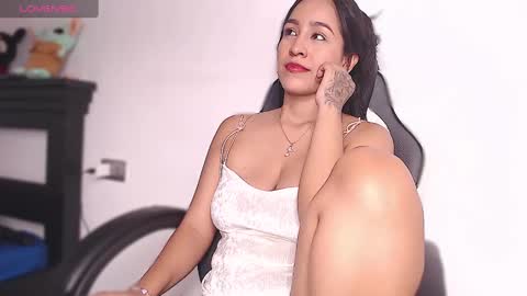 Lara online show from January 2025 04:17:01 AM