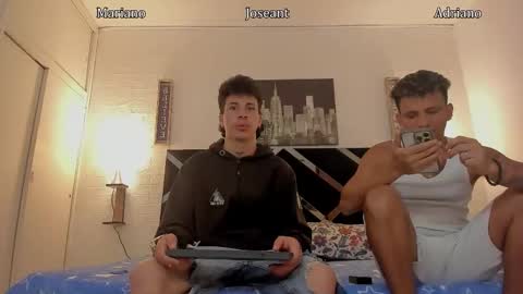 Mariano online show from October 2025 04:11:01 AM