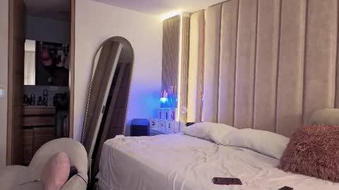 Nyxy online show from December 2025 11:04:02 AM