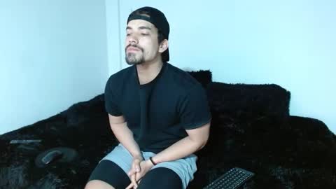 Snapshot of ian_davis chatting on November 2025 03:49:02 AM Ian Davis online show from November 2025 03:49:02 AM