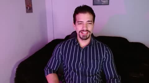 Snapshot of ian_davis chatting on November 2025 01:54:02 PM Ian Davis online show from November 2025 01:54:02 PM