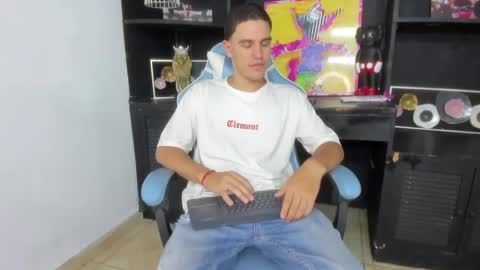 Ian online show from February 2025 08:34:01 PM