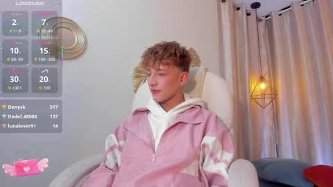 ian  online show from September 2025 02:55:01 AM