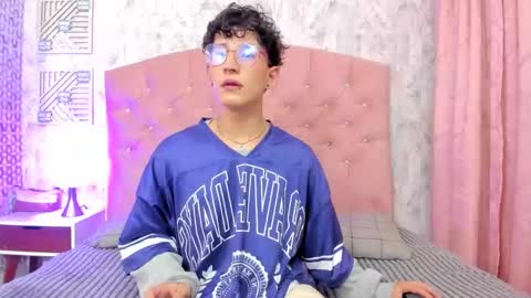 ian  online show from February 2026 04:33:02 AM