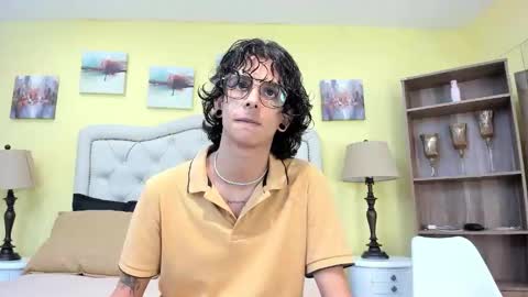 ibratxandy online show from December 2025 07:10:01 PM