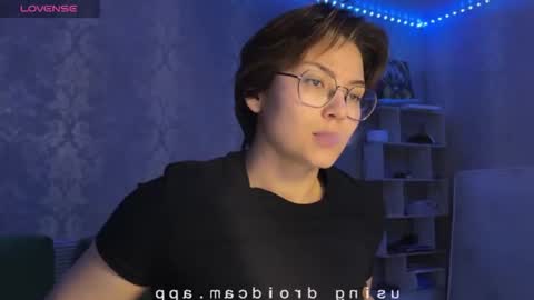 Ksenia online show from April 2026 08:03:02 PM