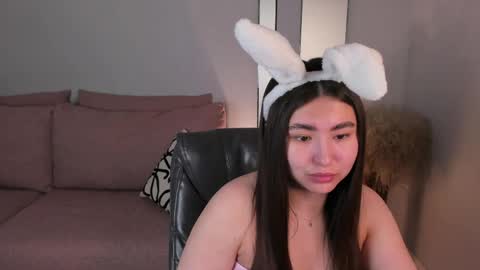 Snapshot of iceicebabe_ chatting on April 2026 01:03:01 AM Aiza online show from April 2026 01:03:01 AM