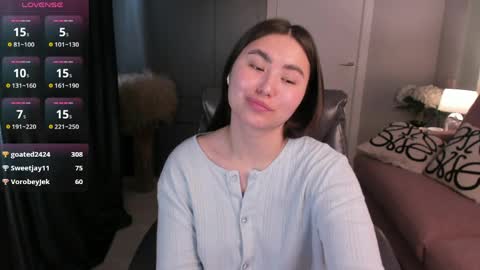 Snapshot of iceicebabe_ chatting on April 2026 07:45:01 AM Aiza online show from April 2026 07:45:01 AM