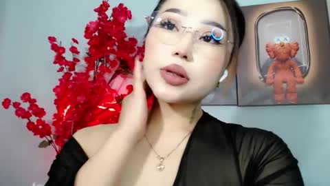 Snapshot of ichiben chatting on April 2026 04:15:01 AM ichiben online show from April 2026 04:15:01 AM
