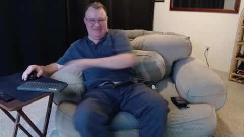 Christopher online show from December 2024 11:51:01 PM