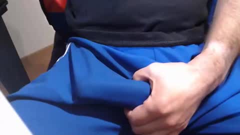 icky_thumps online show from November 2025 05:43:01 AM