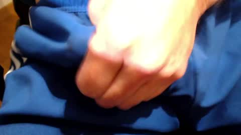 icky_thumps online show from April 2026 12:05:02 AM