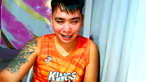 iconic_vince online show from October 2025 01:32:01 PM