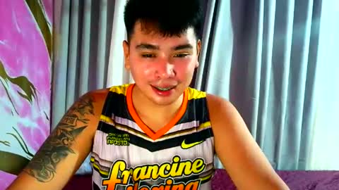 iconic_vince online show from October 2025 12:27:01 PM