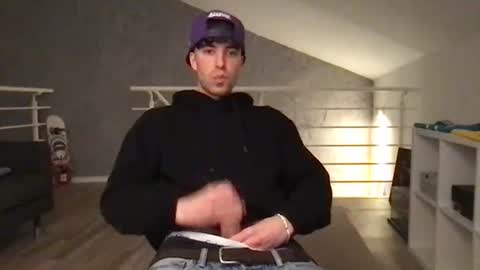 Snapshot of icyninesix chatting on January 2025 10:40:01 PM icyninesix online show from January 2025 10:40:01 PM