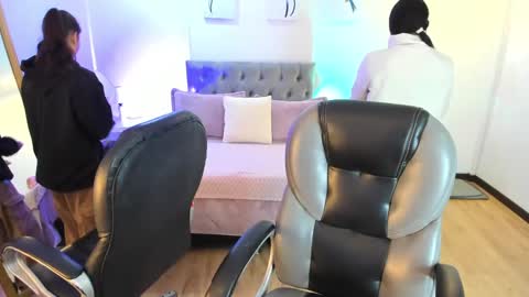 Icy online show from January 2025 12:06:02 PM