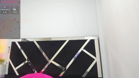 Isabella online show from January 2026 12:40:01 PM