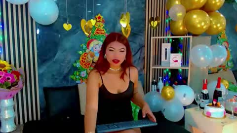 iisalombardi online show from December 2025 05:03:02 AM