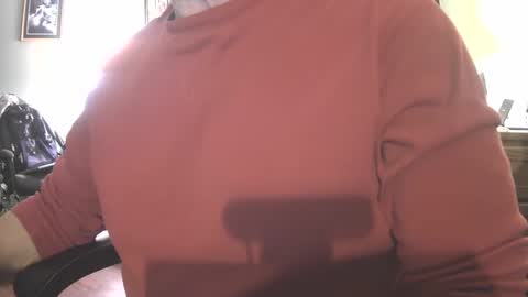 Snapshot of il_undercover chatting on December 2024 11:39:02 AM il_undercover online show from December 2024 11:39:02 AM