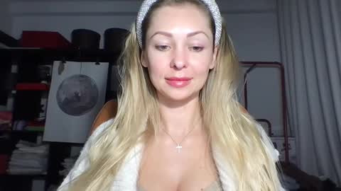 ilada11 online show from February 2025 07:03:01 PM