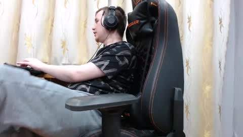 lord online show from November 2025 01:38:02 AM