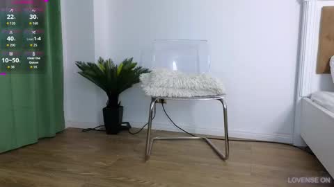 Emma online show from October 2025 04:11:01 AM