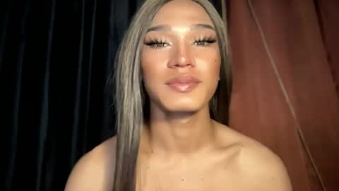 Snapshot of ill_moan_foryouxx chatting on February 2026 04:38:01 AM QUEEN KATH online show from February 2026 04:38:01 AM